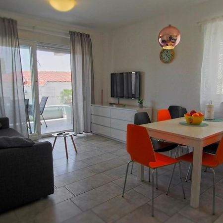 Apartments Luna Novalja Luaran gambar